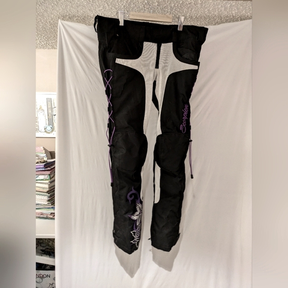 Scorpion riding pants - Picture 3 of 4